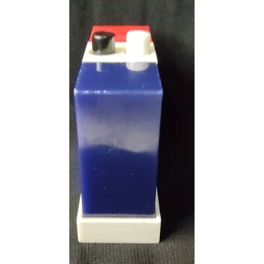 American Bicentennial Push Button Salt Pepper Shaker Patriot Red White Blue 1976